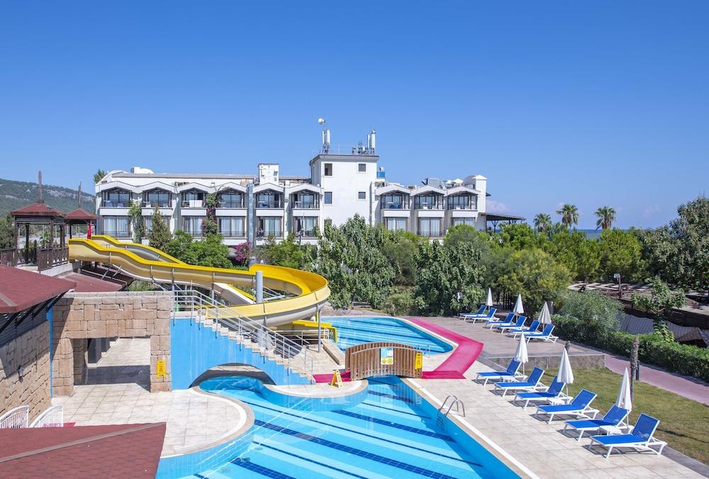 Labada Beach Hotel Camyuva Exterior foto